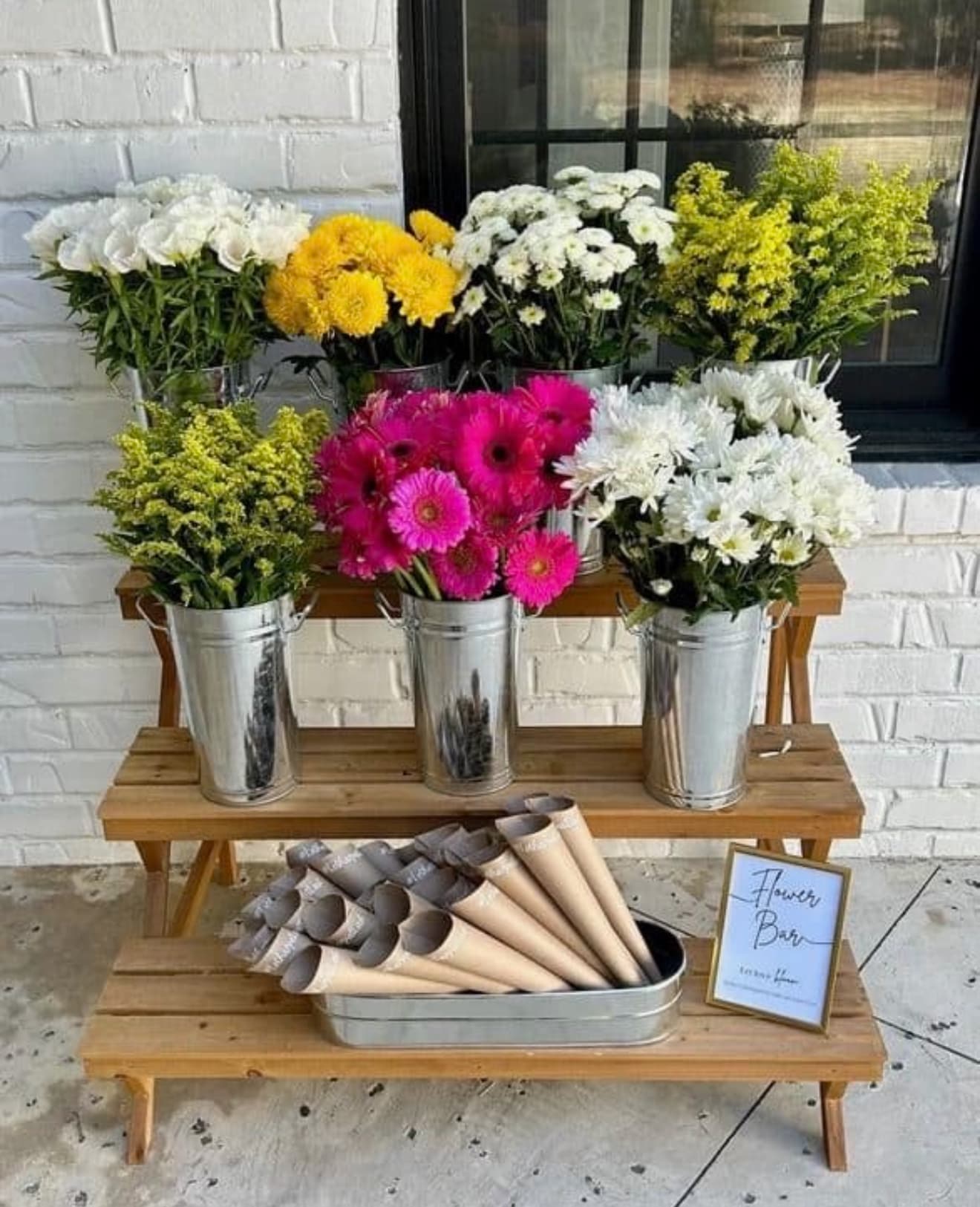 Floral bar display at Boots & Blooms.